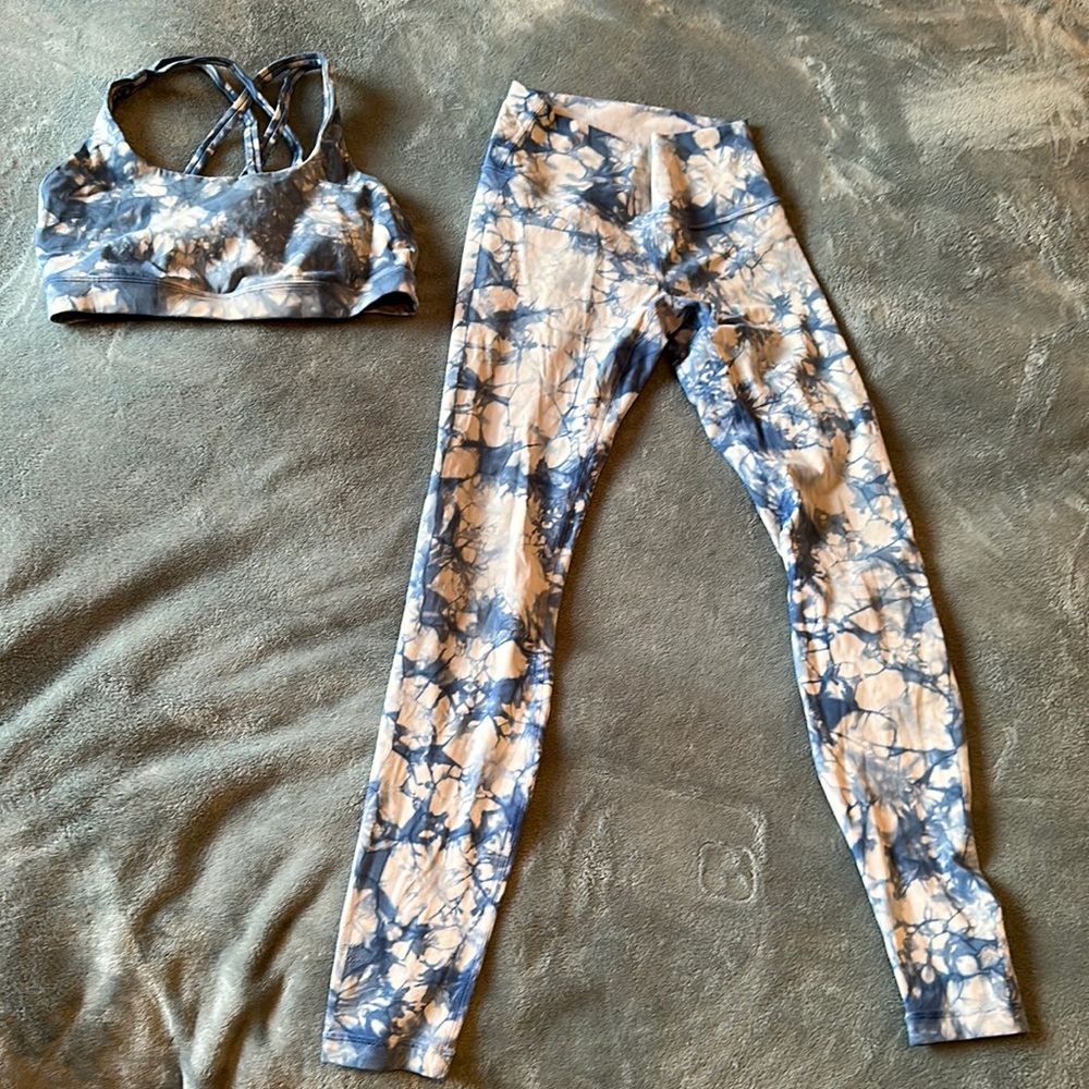 lululemon blue and white tye dye workout set like new